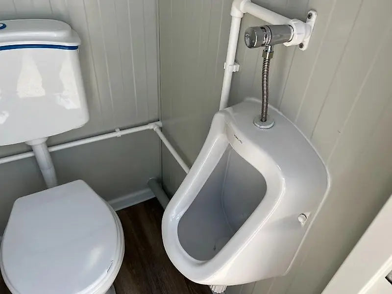 Sanitary container, 6 x (toilet + sink) 240×600