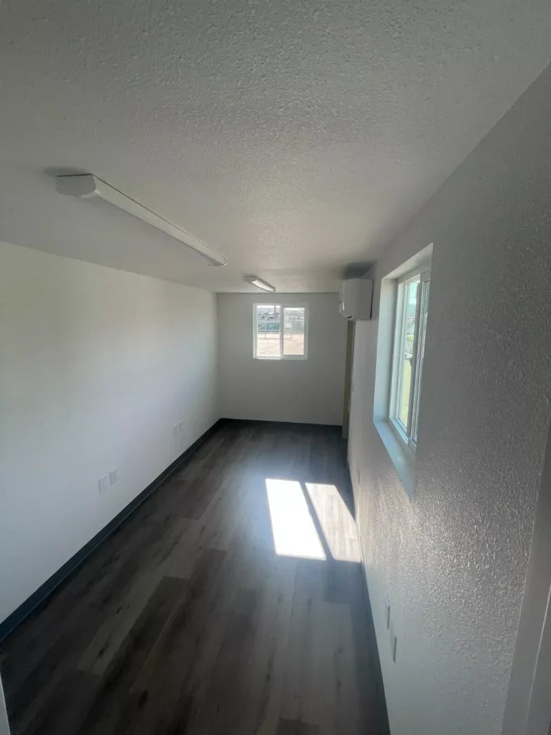 20 foot office in refurbished shipping container