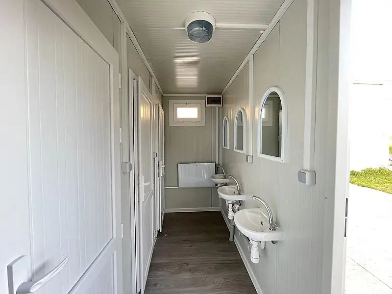 Sanitary container, 6 x (toilet + sink) 240×600