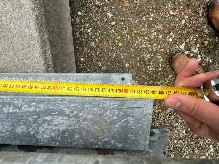 IPE 180 (60x) steel beam