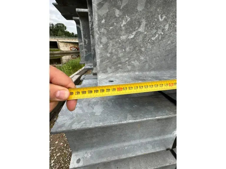IPE 180 (60x) steel beam