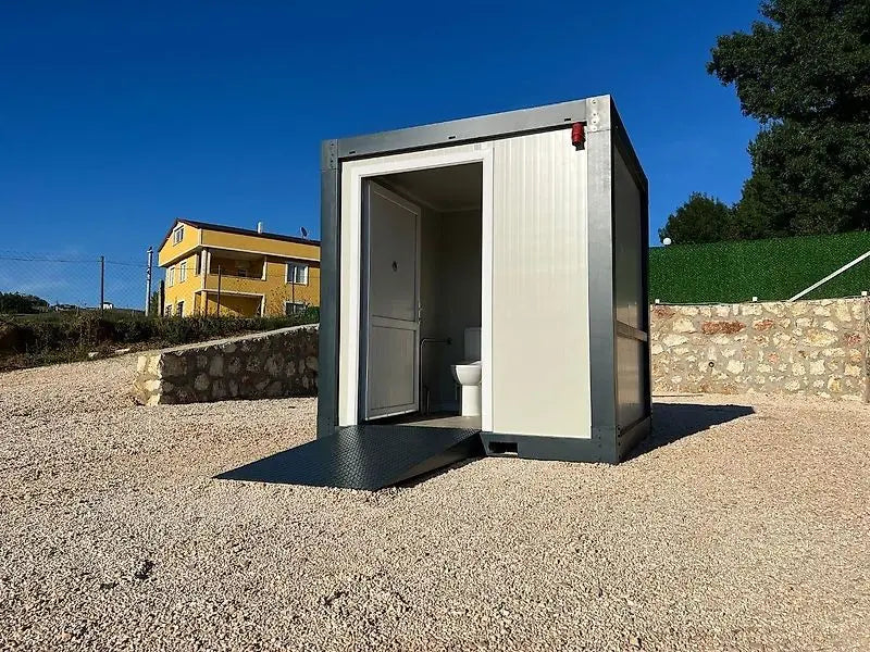 Toilet container for disabled people, 220 x 220 cm