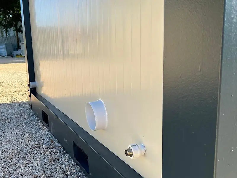 Toilet container for disabled people, 220 x 220 cm