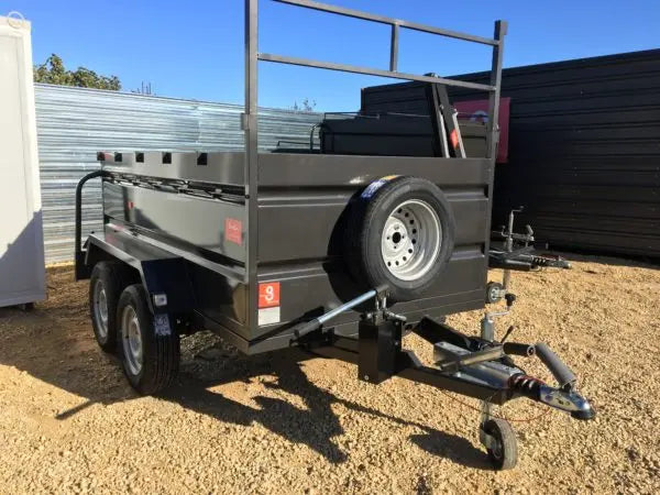 Hydraulic tipping trailer