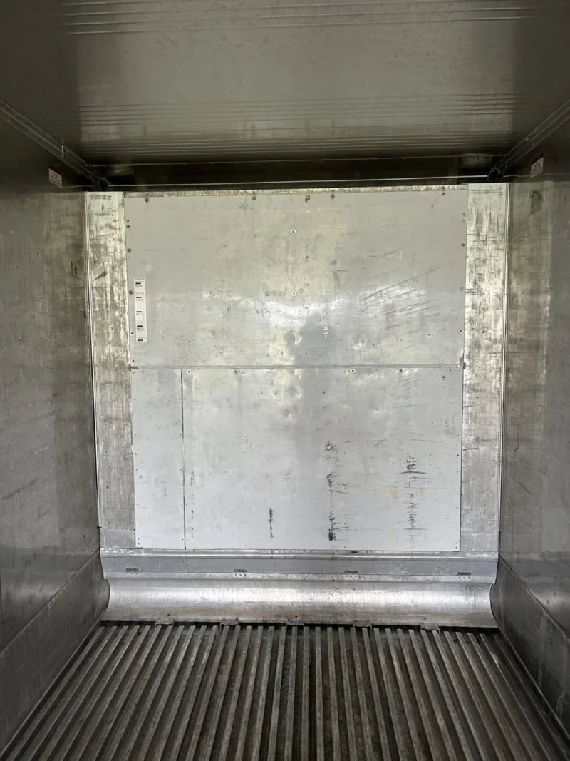 2009 40′ High Cube Refrigerated Storage Container – CCR18757